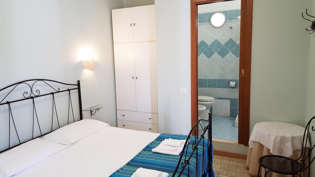 La Baia Apartments Sa Rocca Tunda Δωμάτιο φωτογραφία